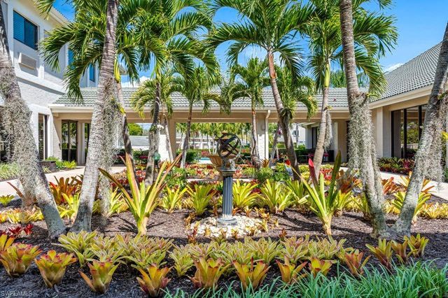 900 Arbor Lake DR 301, Naples, FL 34110