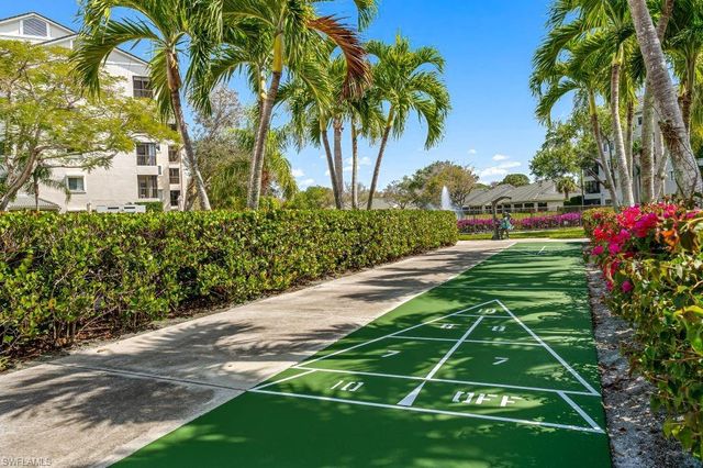 900 Arbor Lake DR 301, Naples, FL 34110