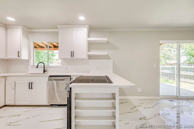 10185 E 22nd Place, Tulsa, OK 74129