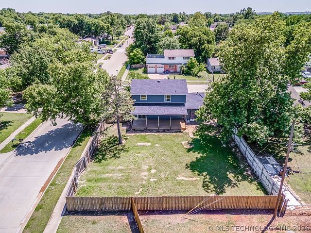 10185 E 22nd Place, Tulsa, OK 74129