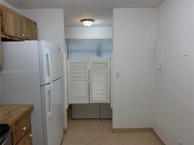 1540 NW 93rd Ave 296, Pembroke Pines, FL 33024
