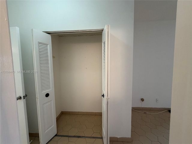 1540 NW 93rd Ave 296, Pembroke Pines, FL 33024