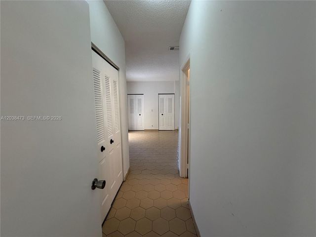 1540 NW 93rd Ave 296, Pembroke Pines, FL 33024