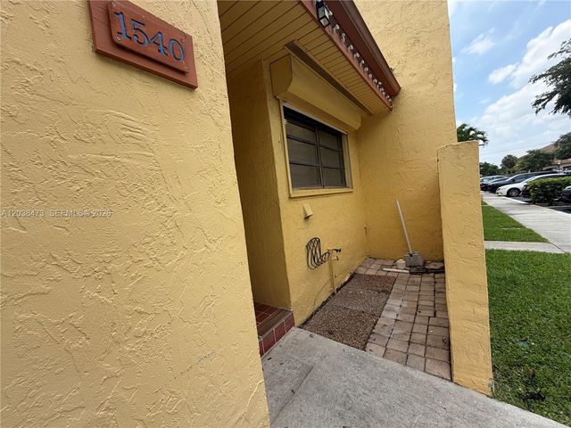 1540 NW 93rd Ave 296, Pembroke Pines, FL 33024