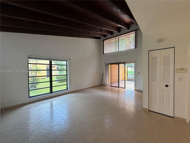 1540 NW 93rd Ave 296, Pembroke Pines, FL 33024