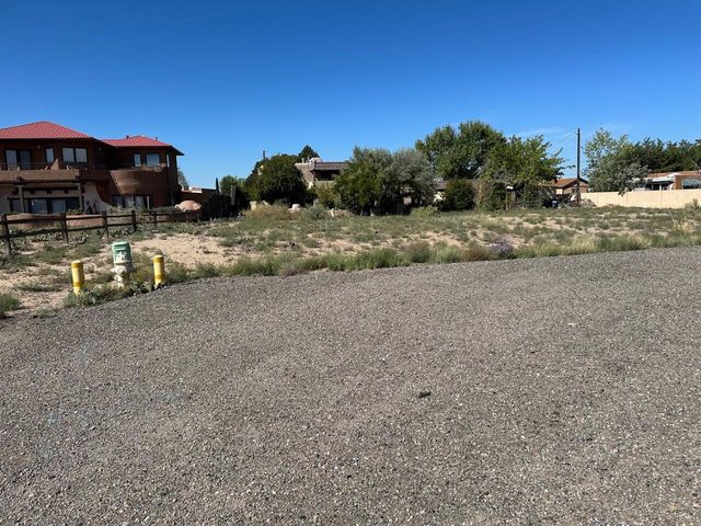 Ward Drive NW, Albuquerque, NM 87120