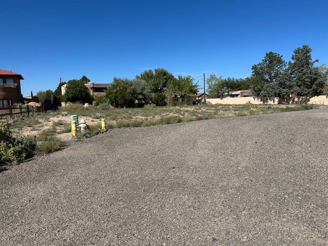 Ward Drive NW, Albuquerque, NM 87120