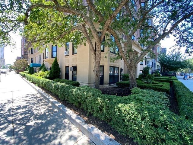 50 Commonwealth Ave 305, Boston, MA 02116