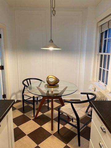 50 Commonwealth Ave 305, Boston, MA 02116