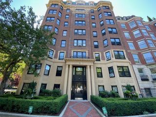 50 Commonwealth Ave 305, Boston, MA 02116