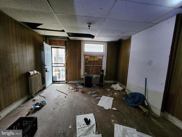 2727 W FAIRMOUNT AVE, Baltimore, MD 21223