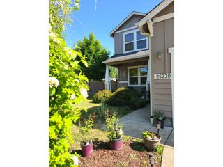 25230 IRENIC Ave, Veneta, OR 97487