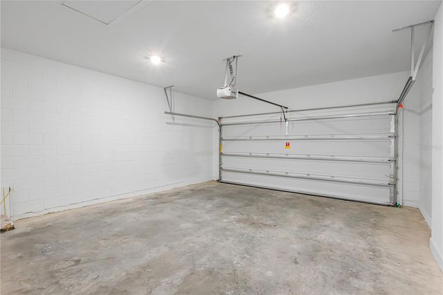 570 HAMMOCK OAKS BOULEVARD, Lady Lake, FL 32159
