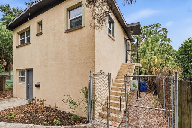 3305 OAKLEY AVENUE, St Petersburg, FL 33712