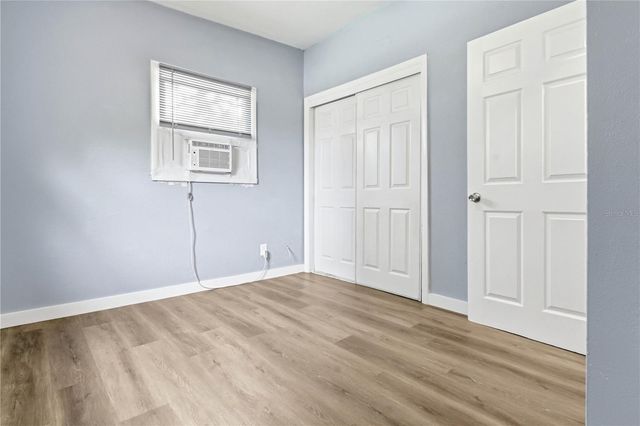 3305 OAKLEY AVENUE, St Petersburg, FL 33712