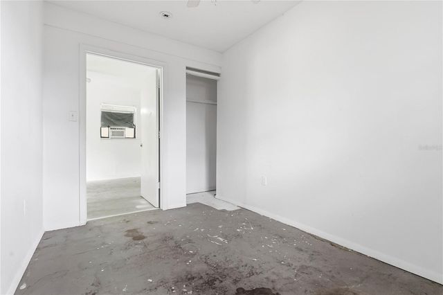 3305 OAKLEY AVENUE, St Petersburg, FL 33712
