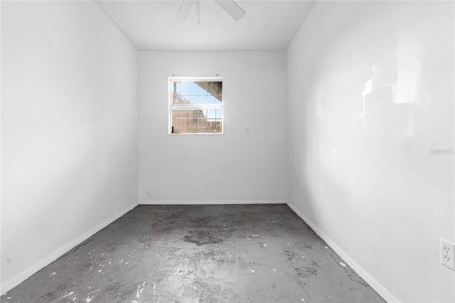 3305 OAKLEY AVENUE, St Petersburg, FL 33712
