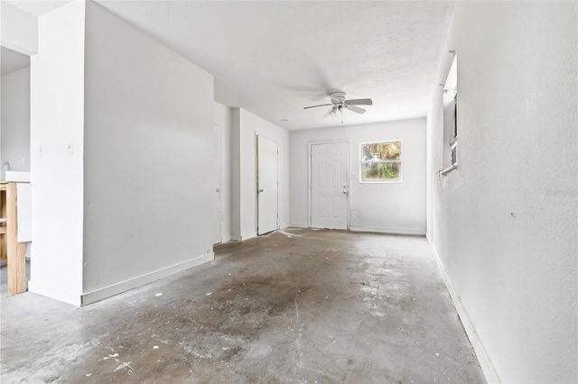 3305 OAKLEY AVENUE, St Petersburg, FL 33712