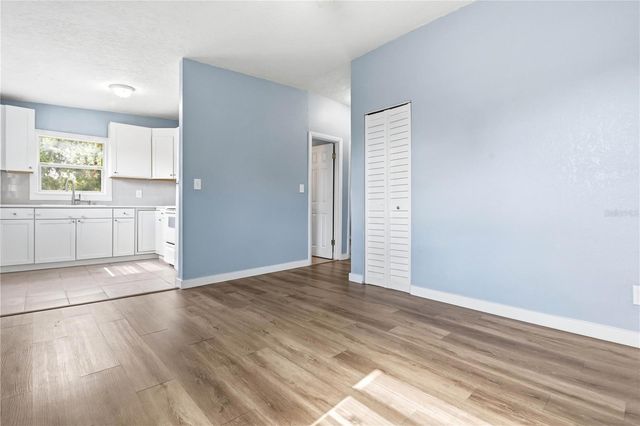 3305 OAKLEY AVENUE, St Petersburg, FL 33712