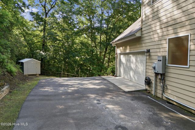 192 Kaiulani Lane, Andrews, NC 28901