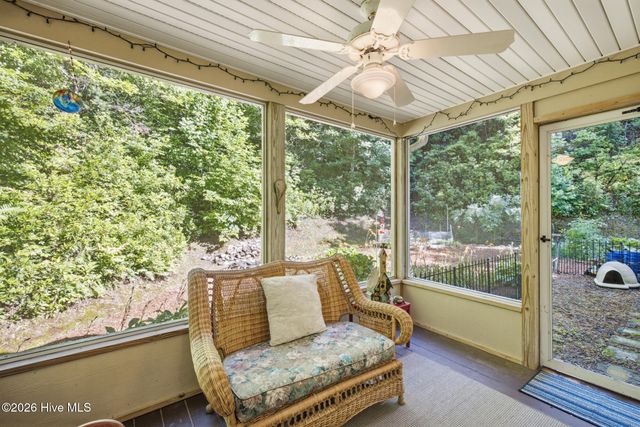 192 Kaiulani Lane, Andrews, NC 28901