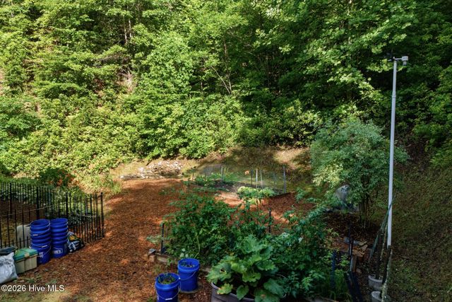 192 Kaiulani Lane, Andrews, NC 28901