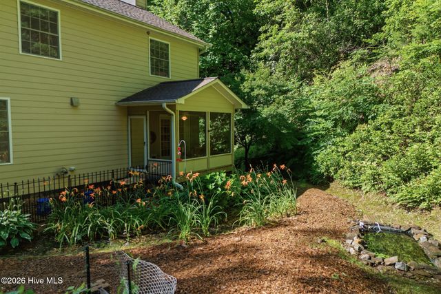 192 Kaiulani Lane, Andrews, NC 28901
