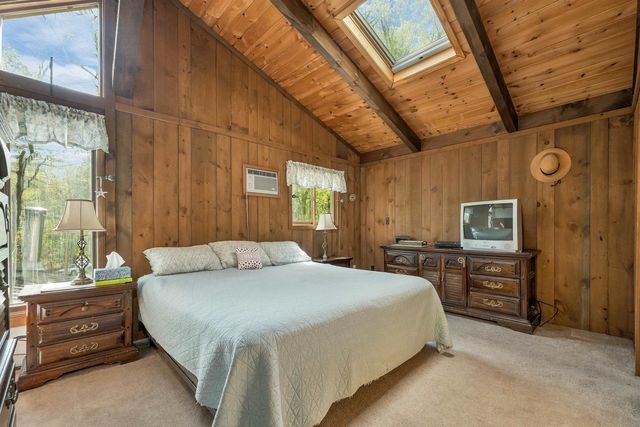 136 Liberty Lane, Freedom, NH 03836