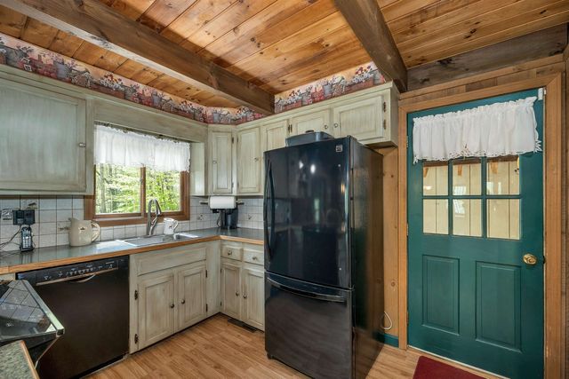 136 Liberty Lane, Freedom, NH 03836