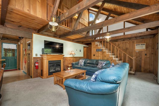 136 Liberty Lane, Freedom, NH 03836