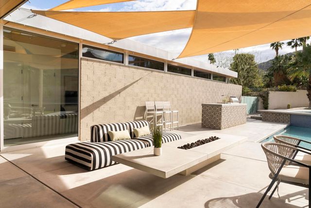 42055 Indian Trail, Rancho Mirage, CA 92270