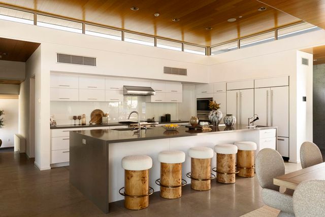 42055 Indian Trail, Rancho Mirage, CA 92270