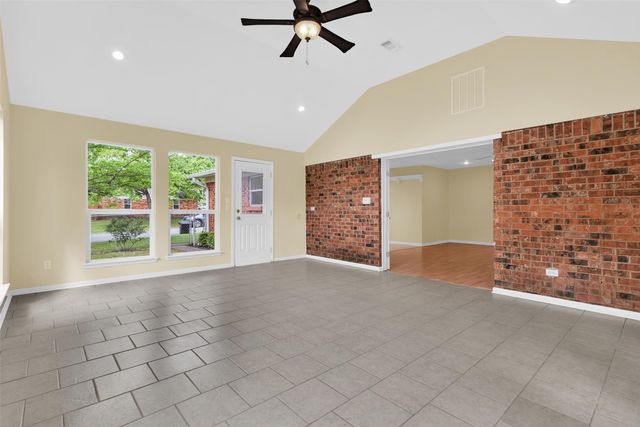 146 Bob White Road, Denison, TX 75020