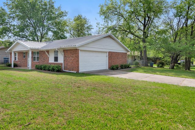 146 Bob White Road, Denison, TX 75020