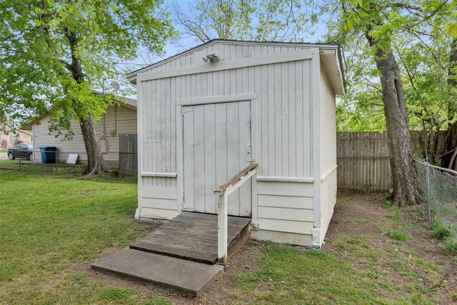 146 Bob White Road, Denison, TX 75020