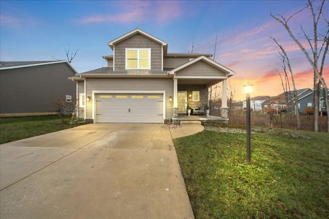 615 Hatch Lake Parkway, Valparaiso, IN 46385