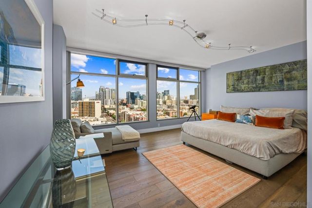 645 Front 1409, San Diego, CA 92101