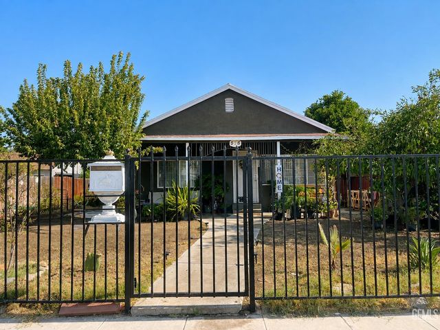 515 Wilson Avenue, Bakersfield, CA 93308