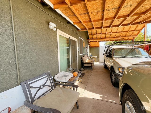 515 Wilson Avenue, Bakersfield, CA 93308