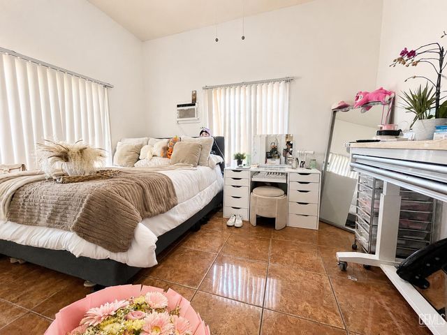 515 Wilson Avenue, Bakersfield, CA 93308