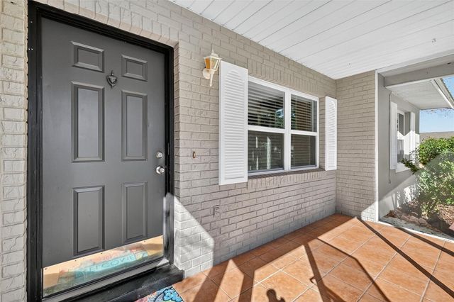 300 CRICKET HOLLOW LANE, Eustis, FL 32726