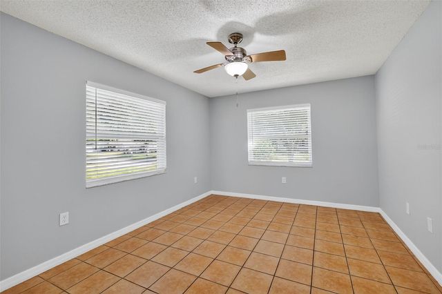 300 CRICKET HOLLOW LANE, Eustis, FL 32726