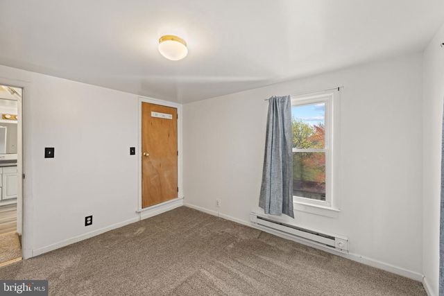 80 MAIN ST, Yorkana, PA 17406