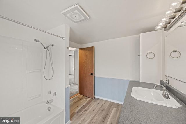 80 MAIN ST, Yorkana, PA 17406