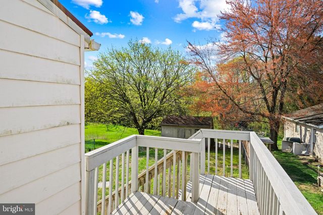 80 MAIN ST, Yorkana, PA 17406
