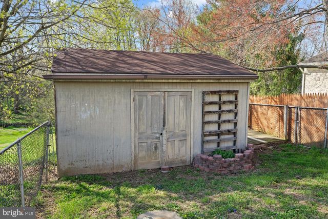 80 MAIN ST, Yorkana, PA 17406