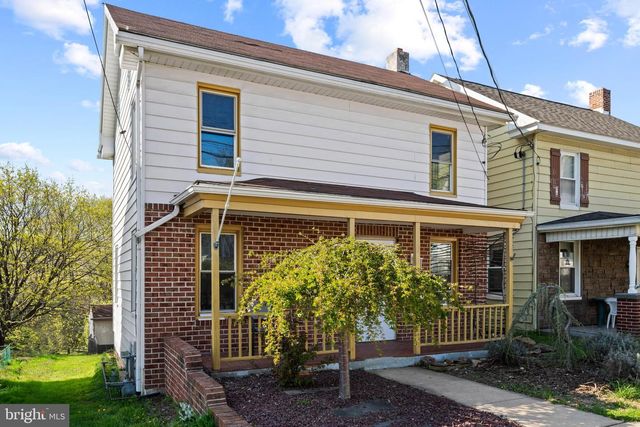 80 MAIN ST, Yorkana, PA 17406
