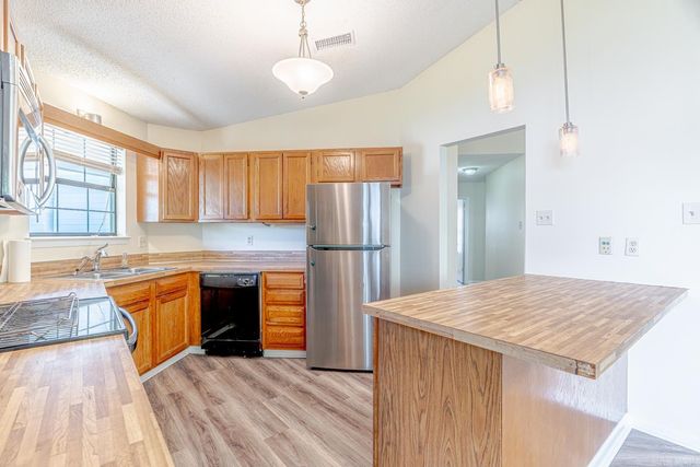 13900 Wimbledon Loop, Little Rock, AR 72210