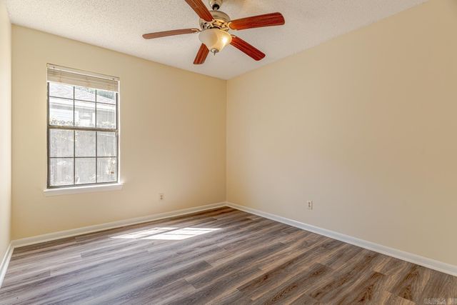 13900 Wimbledon Loop, Little Rock, AR 72210