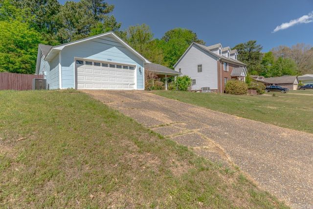 13900 Wimbledon Loop, Little Rock, AR 72210